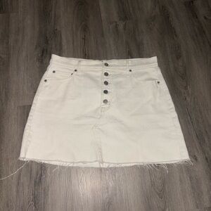 Gap — White Denim Skirt